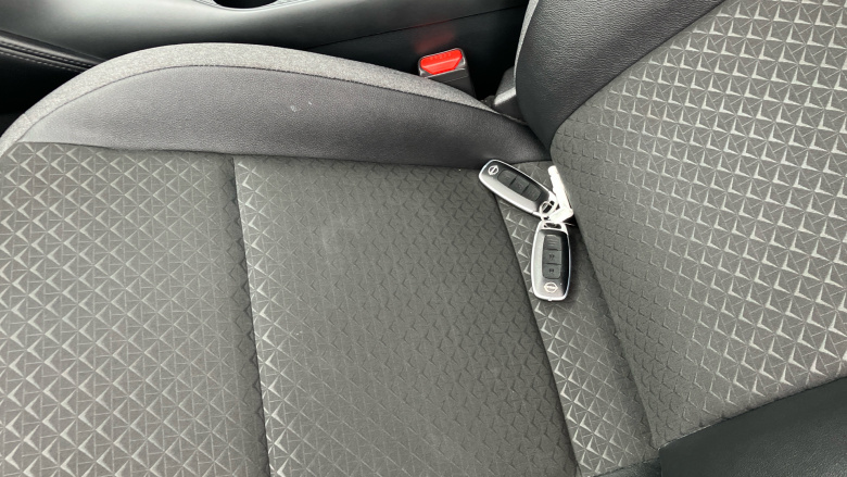 Nissan Juke 1.6 Hybrid N-Connecta 5dr Auto Hybrid Hatchback